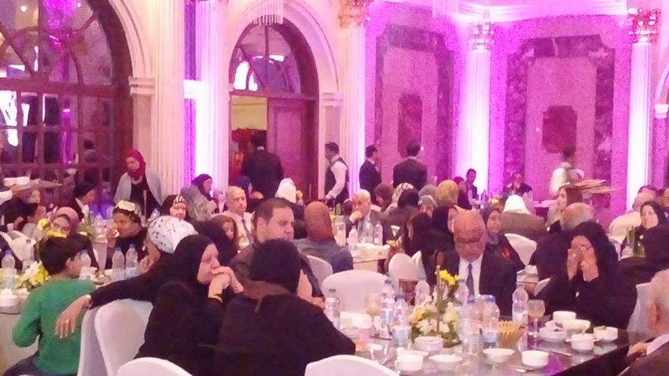 ”الداخليه” تكرم اسر شهداء الشرطه