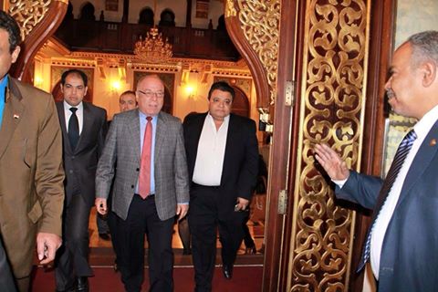 وزير الثقافه والمخرج خالد جلال يشهدان المحاكمة فى احتفال اليوم العالمى للمسرح