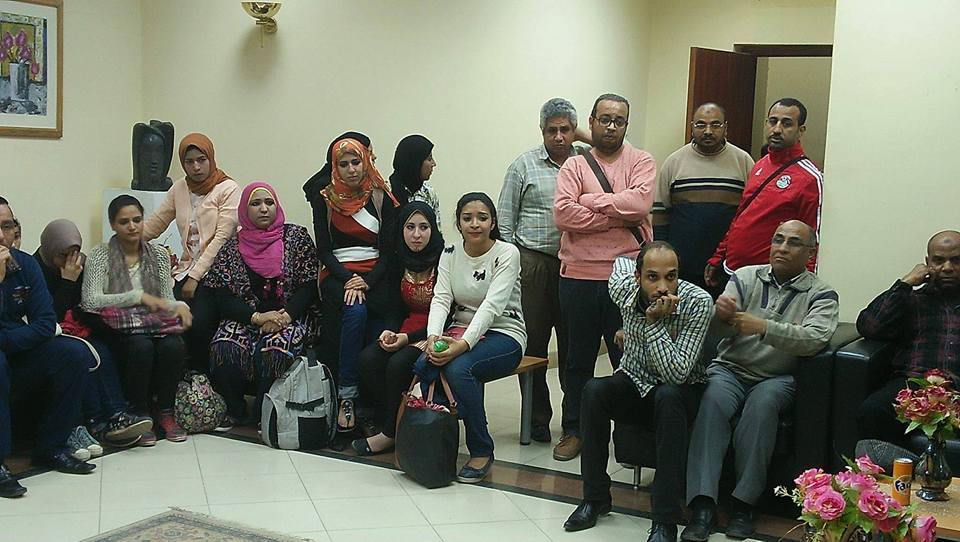 اجتماع لجنة التقيم للعرض المسرحى ”سيرة بنى زوال ” بأعضاء الفرقة القومية لفرع ثقافة سوهاج