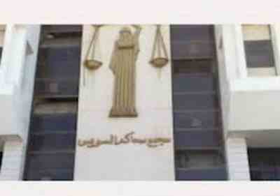 مصدر آمنى : نيابة السويس تتحفظ علي دكتورة متهمة بالرقص فى الجامعة