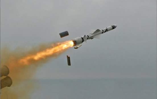 عاجل| الولايات المتحدة تطلق 70 صاروخ ”توماهوك” صوب سوريا