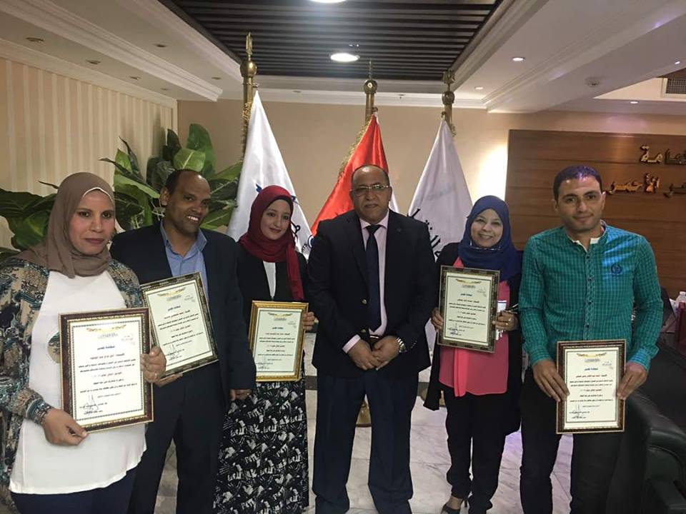 بالصور .. ” البحر الاحمر” .. تكرم العامل المثالى بمناسبة عيد العمال