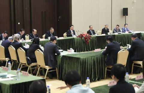 كبير المشرعين الصينيين ”  تشانغ ” يحث على رعاية المواهب مع القدرة والفضيلة للتنمية المستقبلية في  ماكاو