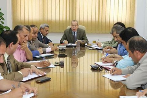 محافظ دمياط يعقد اجتماعا هاما برؤساء الوحدات المحلية لمدن المحافظة