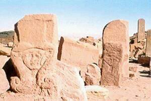 مساعد وزير الآثار لشئون المناطق الاثرية يتفقد عدد من المواقع الأثرية بجنوب سيناء