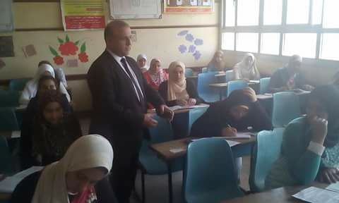 وكيل وزارة التربية والتعليم بالدقهلية يتابع امتحانات الدبلومات الفنية