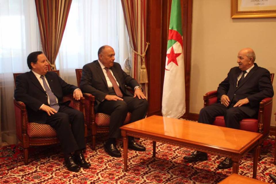 الوزير الجزائري يستقبل وزيري خارجية مصر وتونس علي هامش الاحتماع الثلاثي حول ليبيا