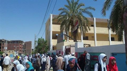 صدمة وإنهيار لطلاب الوادي الجديد بسبب الإنجليزية