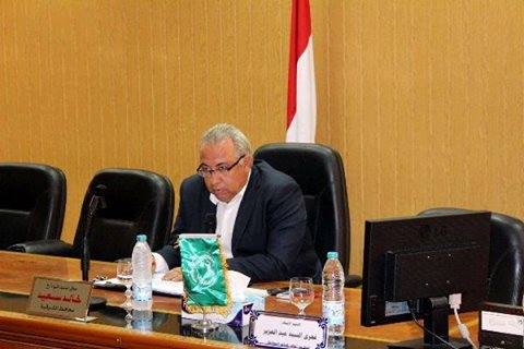 محافظ الشرقية : : تكثيف الحملات التفتيشية على الأسواق و المحال التجارية والمعارض للتأكد من صلاحية المنتجات الغذائية