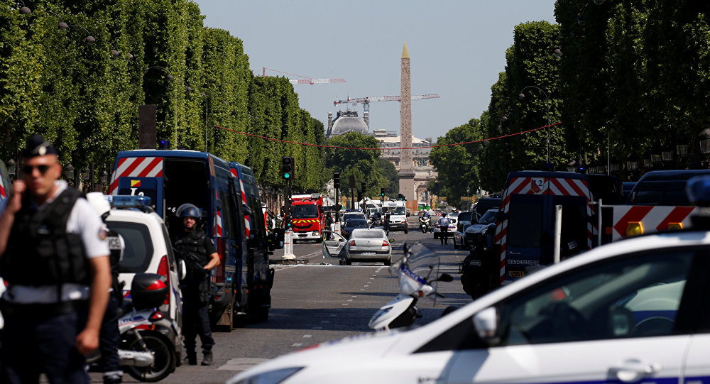 الأزهر يدين الحادث الإرهابي بباريس