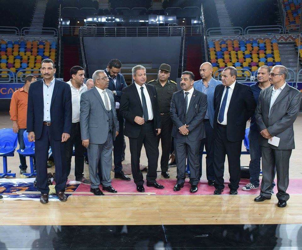 وزير الرياضة يتابع اللمسات الأخيرة لافتتاح مونديال السلة