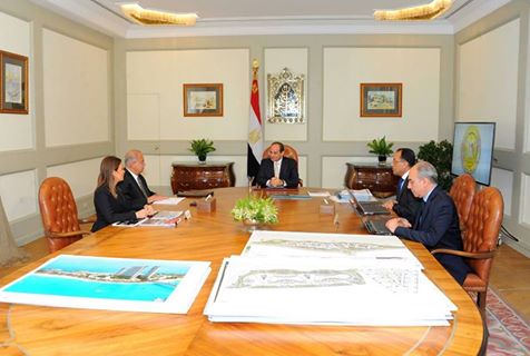 السيسى  يعقد اجتماعاً مع عدد من الوزراء لمتابعة اخر التطورات الخاصة بالعاصمة الإدارية الجديدة