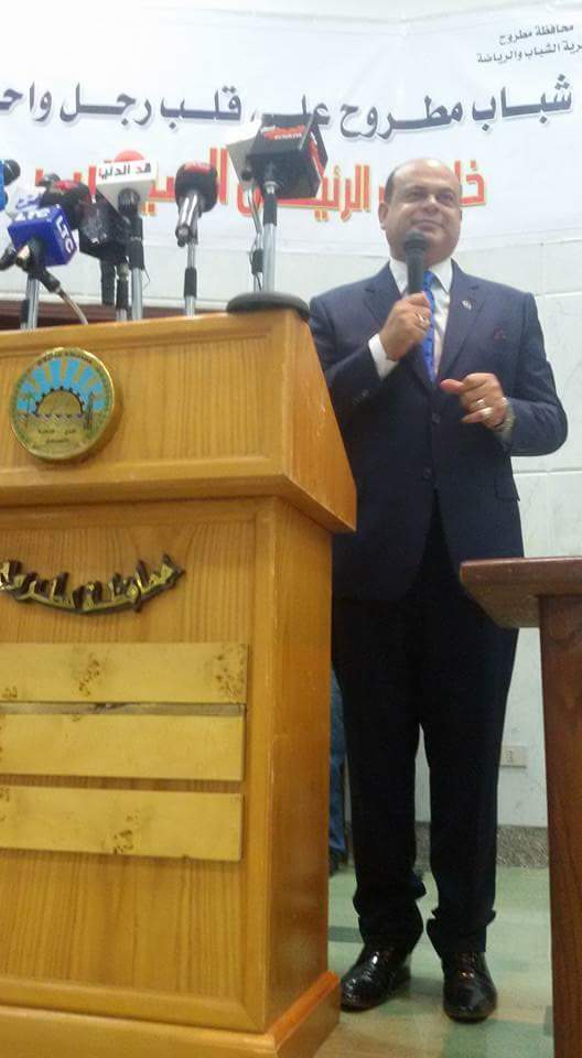 كبير مجلس حكماء مطروح: ”علاء أبو زيد” هدية من ”السيسي”