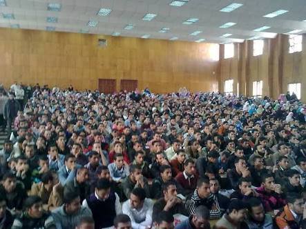 طلاب جامعة بني سويف يشتكون الظلم وعدم المساواة 