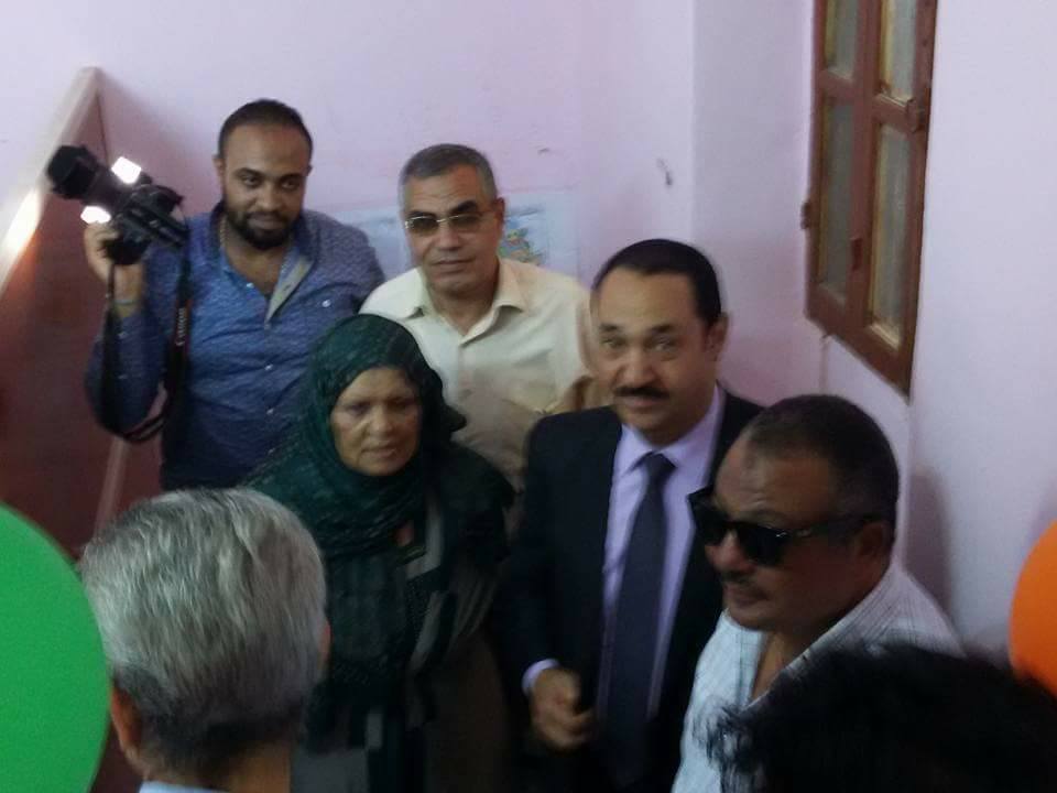 بالمستندات..النائب بدوى النويشى ينهى تثبيت عمال الخدمات بإدارة الواسطى التعليمية ببنى سويف
