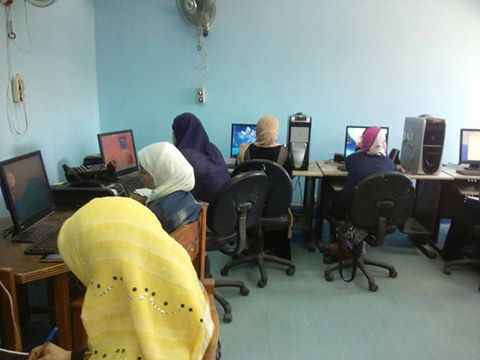 تعليم أساسيات الكمبيوتر بقصر ثقافة الغنايم أسيوط