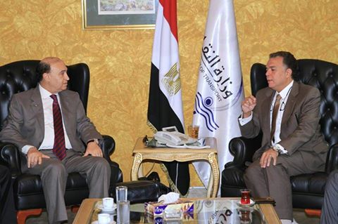 وزير النقل يلتقي بالفريق ”مميش” لبحث تفعيل التعاون بين وزارة النقل وكلا من الهيئة الاقتصادية وهيئة قناة السويس