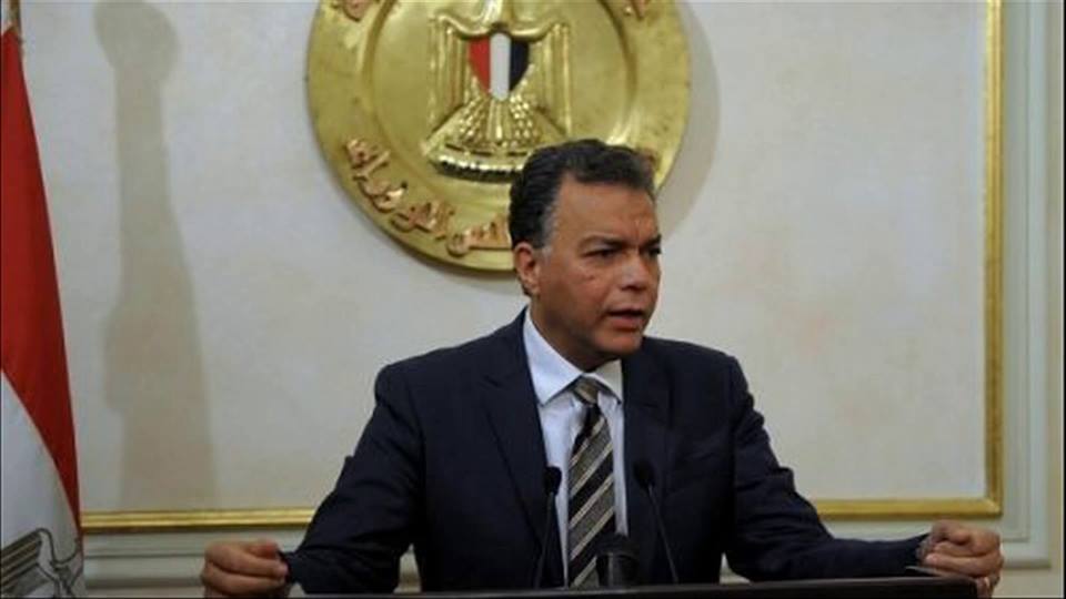 وزير النقل يتفقد طريق شبرا - بنها الحر غدا
