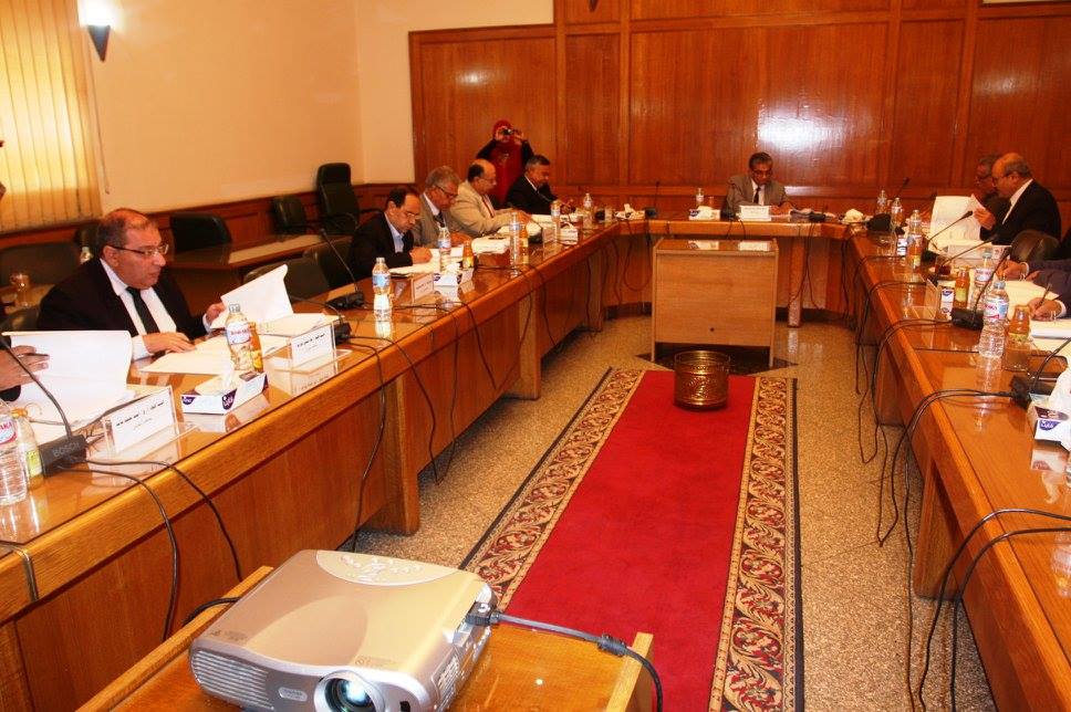 اجتماع اللجنة العليا لتراخيص حماية الشواطىء