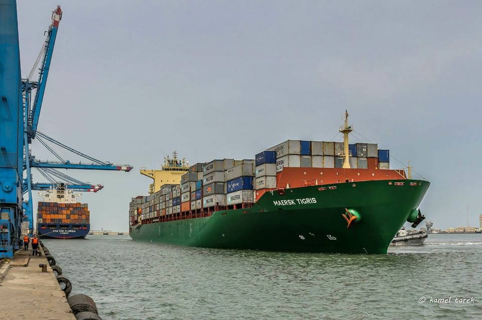 ميناء دمياط استقبل سفينتى حاويات و 4 سفن بضائع عامة اليوم