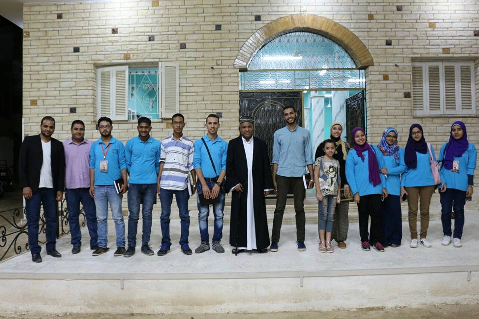 أعضاء جمعية أصدقاء العالم المصرى أحمد زويل فى زيارة لساحة الشيخ أحمد مرتضى  بالاقصر