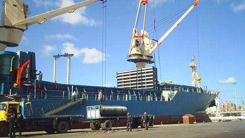 وصول 32 الف طن الومنيوم لميناء سفاجا