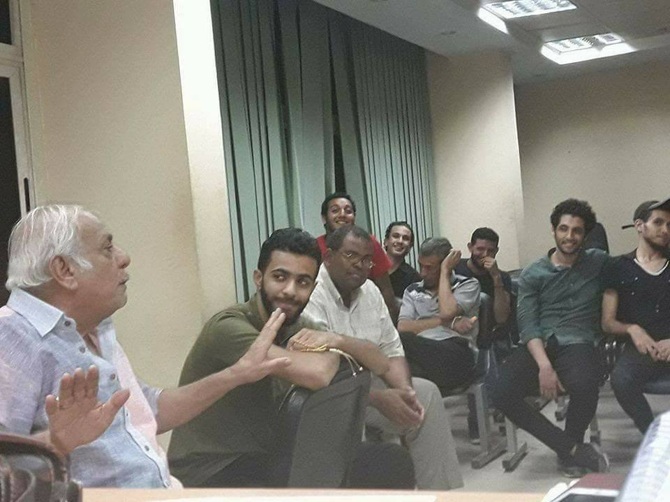 وضع خطة جديدة واختيار نص فى اجتماع فرقة سوهاج القومية المسرحية بثقافه سوهاج