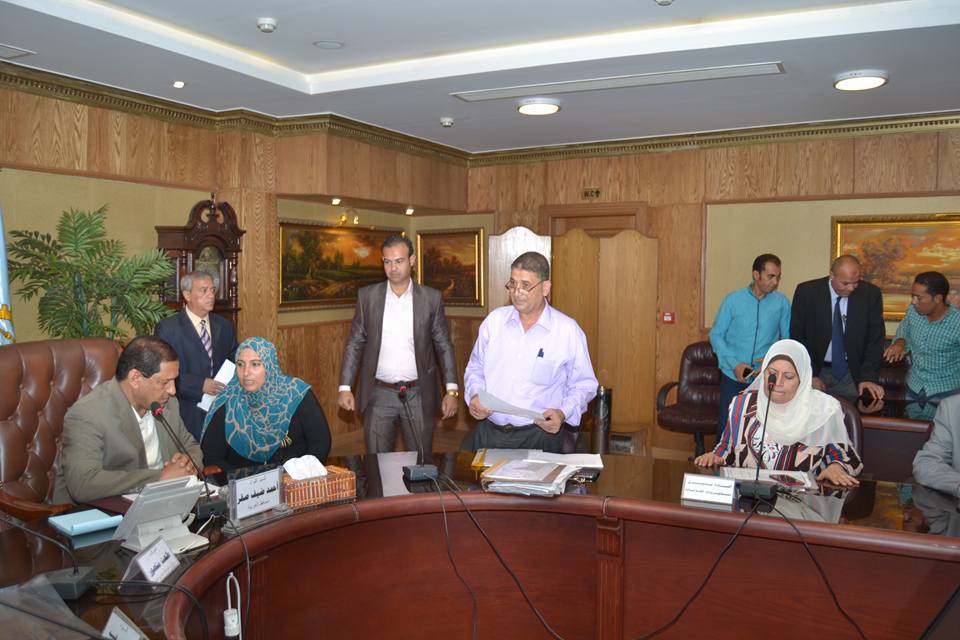 محافظ الغربية يصدر قرار بسرعة صرف مساعدات ماليه ومعاش لإثنين من المواطنين