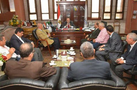 محافظ بني سويف يستقبل لجنة من وزارتي الانتاج الحربي والإسكان لبحث تعميم تجربة البساتين بنظام MBR في الصرف الصحي.