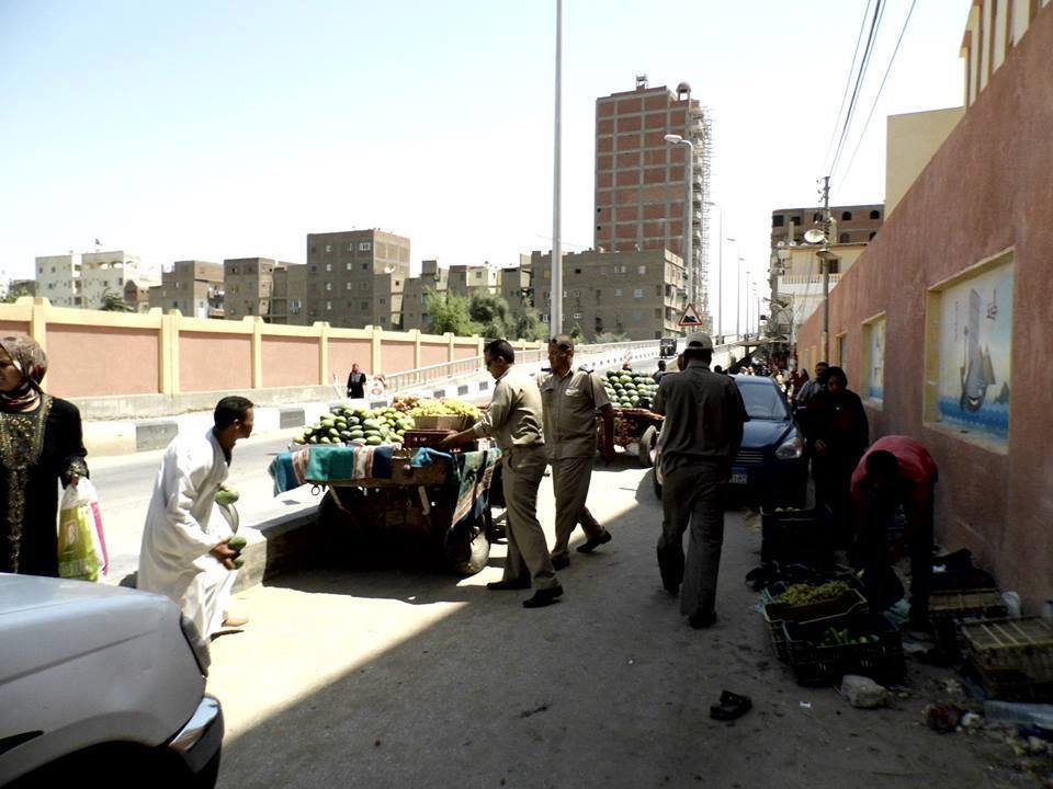 تحرير 75 مخالفة اشغالات في حملة مكبرة بطهطا سوهاج