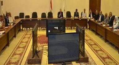 محافظ بني سويف يطالب بتنفيذ مشروعات صغيرة منتجة في 39 قرية