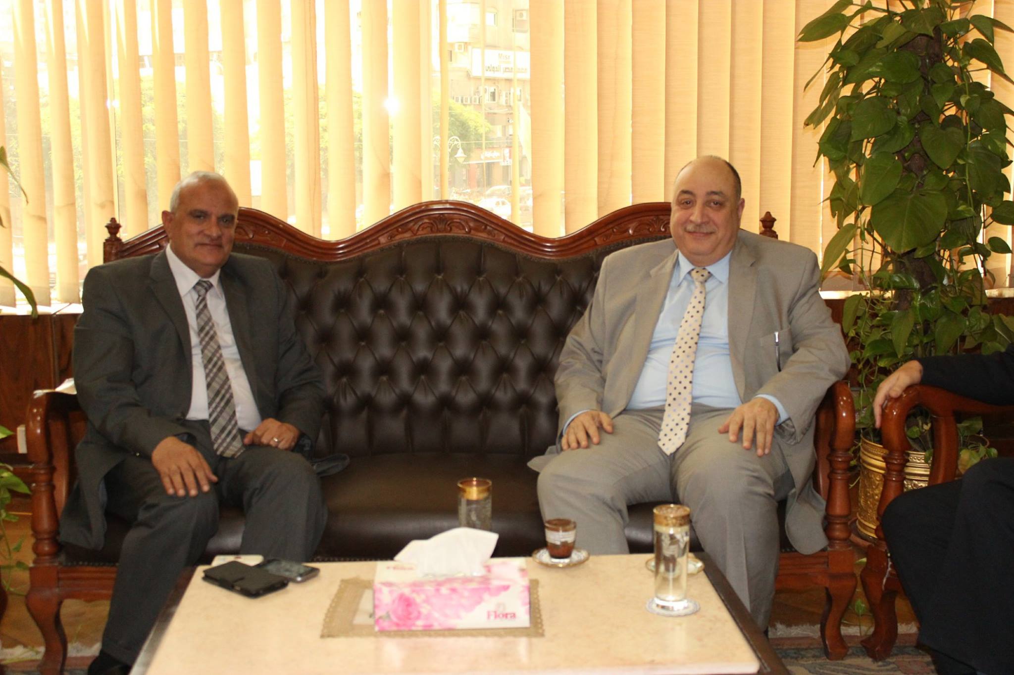 تنسيق التعاون بين جامعة طنطا وهيئة التأمين الصحى