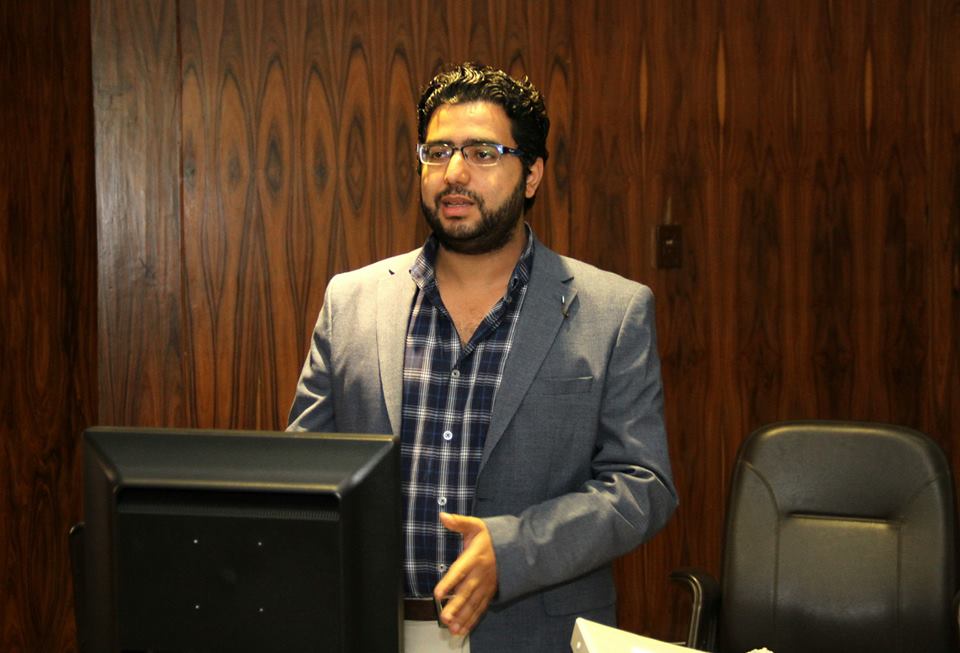 مجلس جامعة طنطا يكرم مدرس مساعد بكلية الطب ورئيس الجامعة