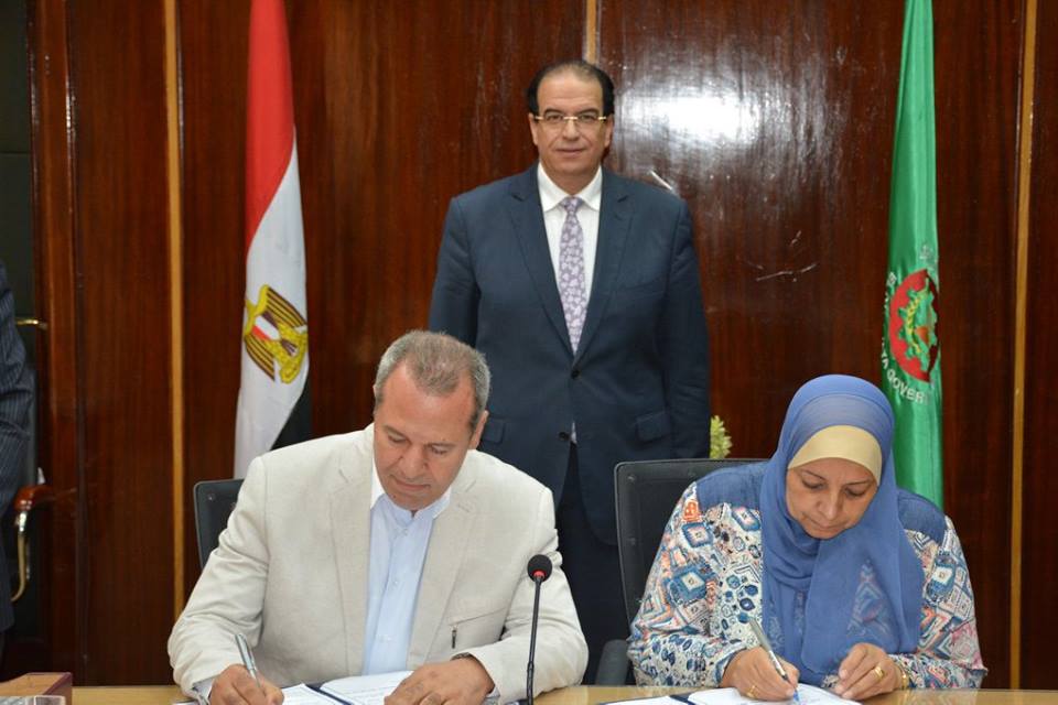 محافظ الدقهلية يشهد توقيع بروتوكول تعاون بين مديريتي الصحة والتضامن الاجتماعي لتوفير سبل الرعاية للمرضى وذويهم خاصة من الأسر الأ