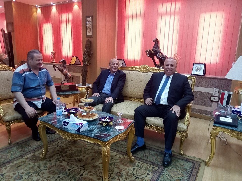 وزير الزراعة يلتقي محافظ الشرقية في مستهل جولته بالمحافظة