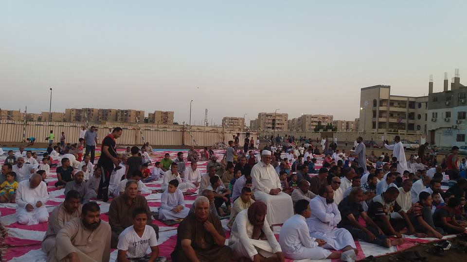صلاة عيد الاضحى من ساحة مدينه الفردوس بمحافظة السويس