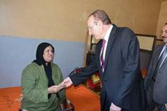 بالصور.. محافظ بني سويف يُعًيد على الأيتام و المسنين والمرضى في أول أيام عيد الأضحى المبارك‎
