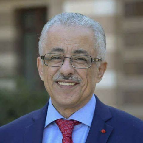 طارق شوقى يواصل إجراءاته الإصلاحية وأعادة هيكلة مكافآت الوزارة