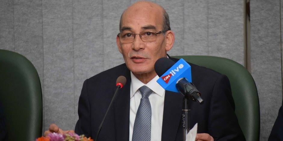 وزير الزراعة يفتتح موسم جنى القطن بالفيوم غدا