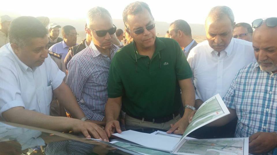 وزير النقل يتفقد موقع انشاء المحور البري الجديد قوص - نقادة بمحافظة قنا