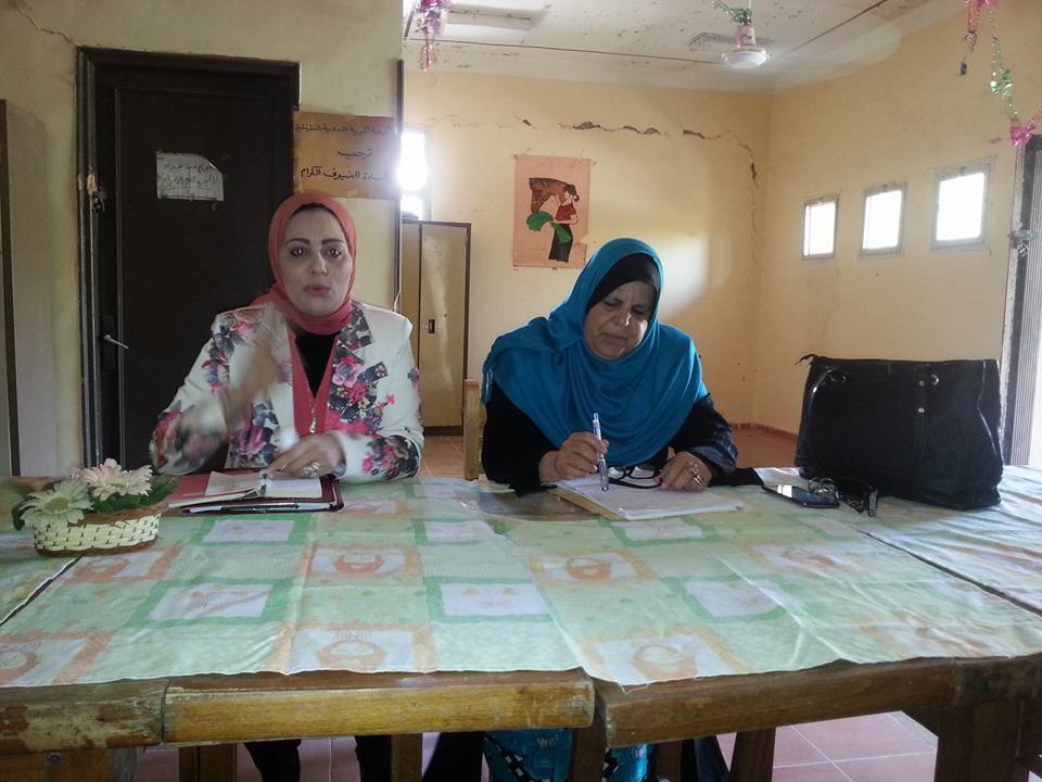 ” المعوقات الإجتماعية و الثقافية لتمكين المرأة ” بمركز إعلام القنطرة شرق