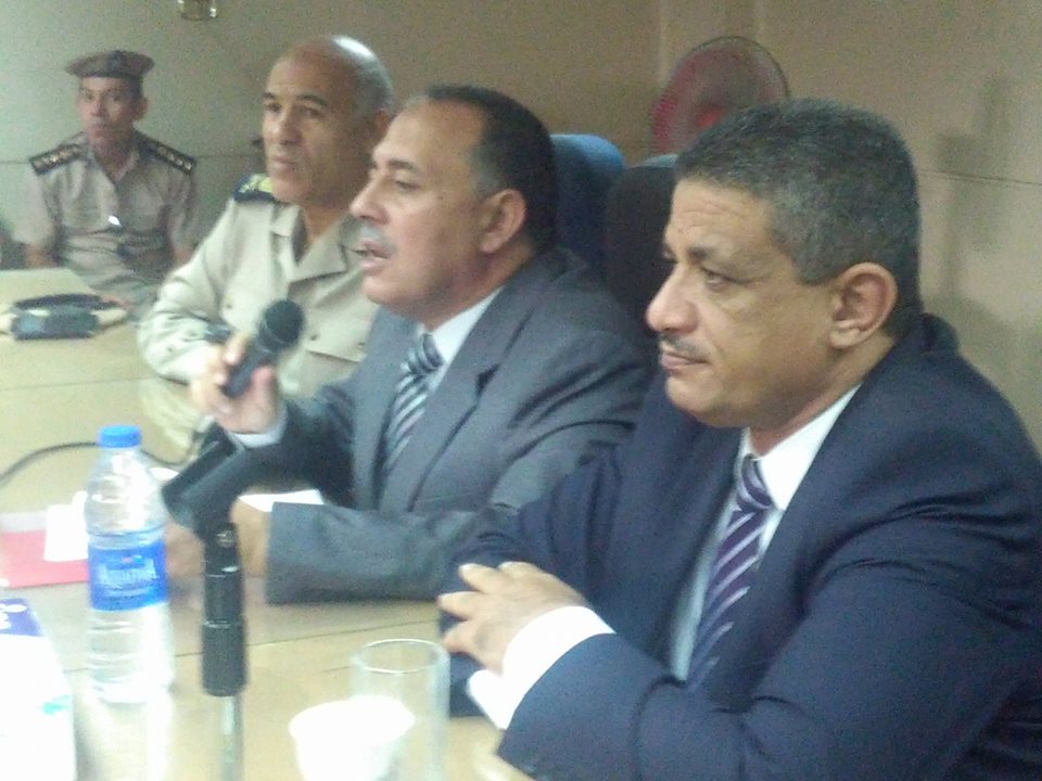 مدير أمن سوهاج يجتمع بالعمد والمشايخ بطهطا