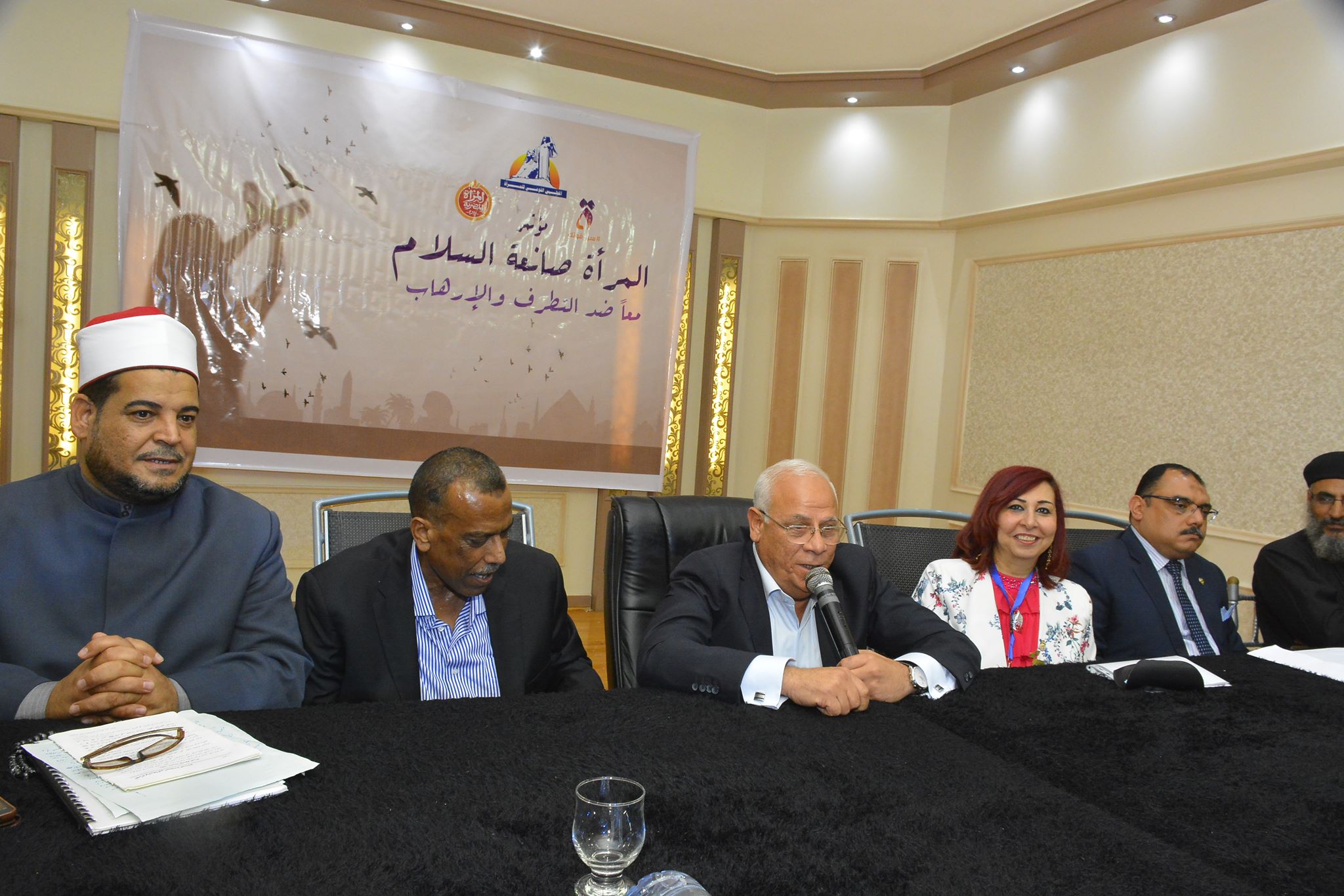 ” المرأة صانعة السلام .. معا ضد التطرف و الارهاب ” مؤتمر لقومى المرأة ببورسعيد