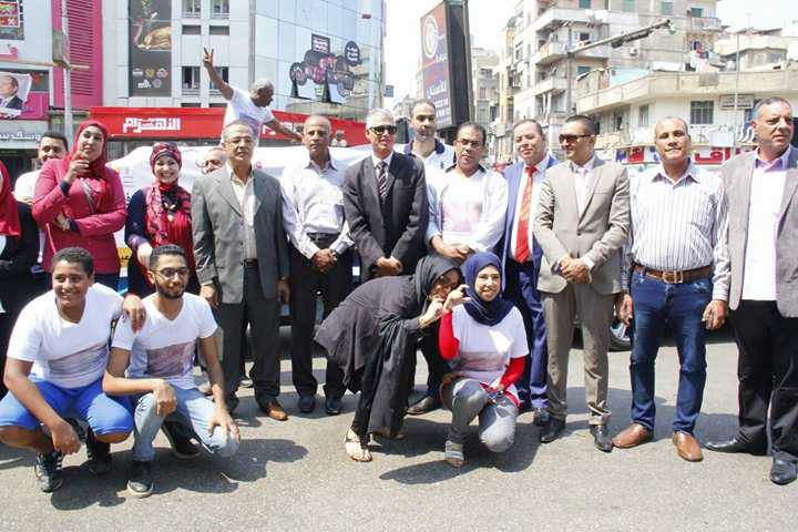 بالصور | حملة نظافة لـ”مؤيدون” لدعم السيسي لولاية ثانية