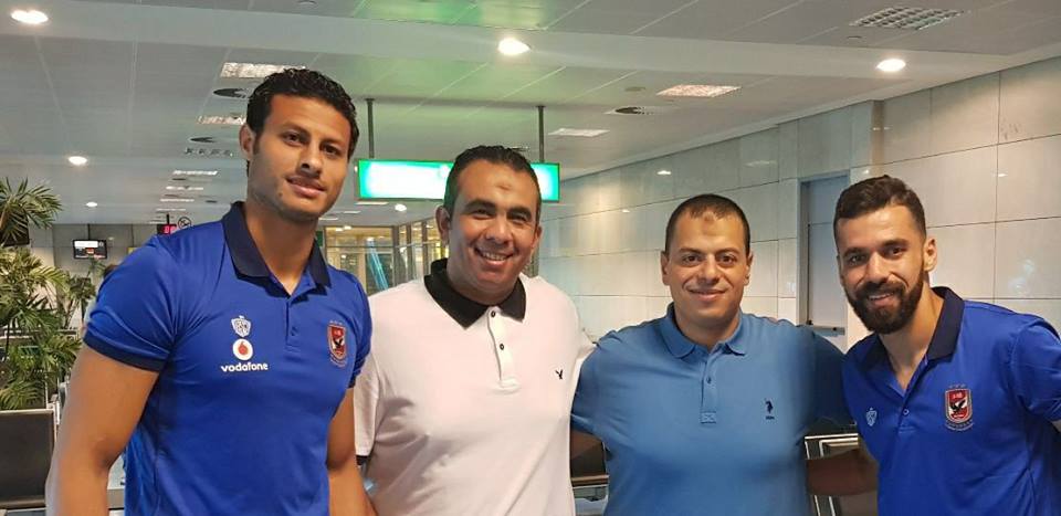 وفد شركة ملابس الاهلي يدعم فريق الكرة امام الترجي
