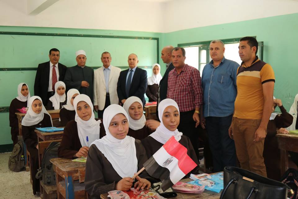 بالفيديو |محافظ كفر الشيخ يتفقد عددا من المدارس