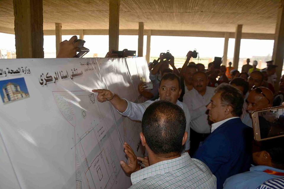 وزير الصحة يتفقد أعمال التطوير والإنشاء بالمستشفيات الجديدة بالأقصر