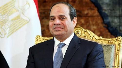 «السيسي» في الإمارات لإتمام المصالحة الفلسطينية