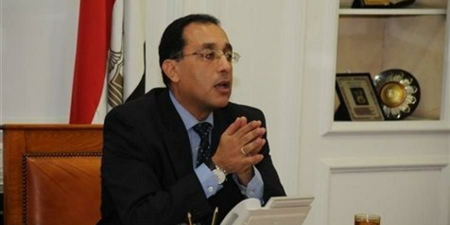 مدبولى يبعث ببرقية تهئنة بمناسبة عيد الميلاد المجيد