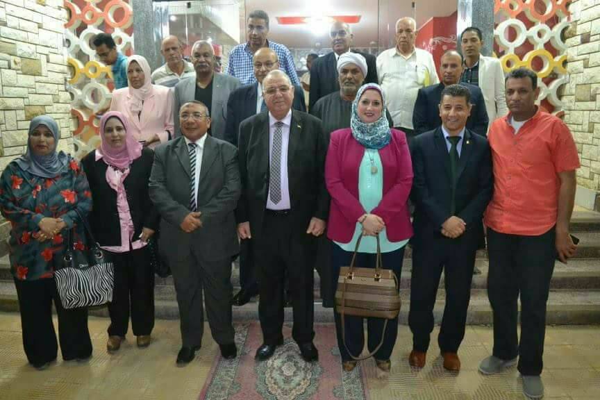 التعليم تنفذ أولى قوافل الرعاية اﻻجتماعية فى الوادى الجديد